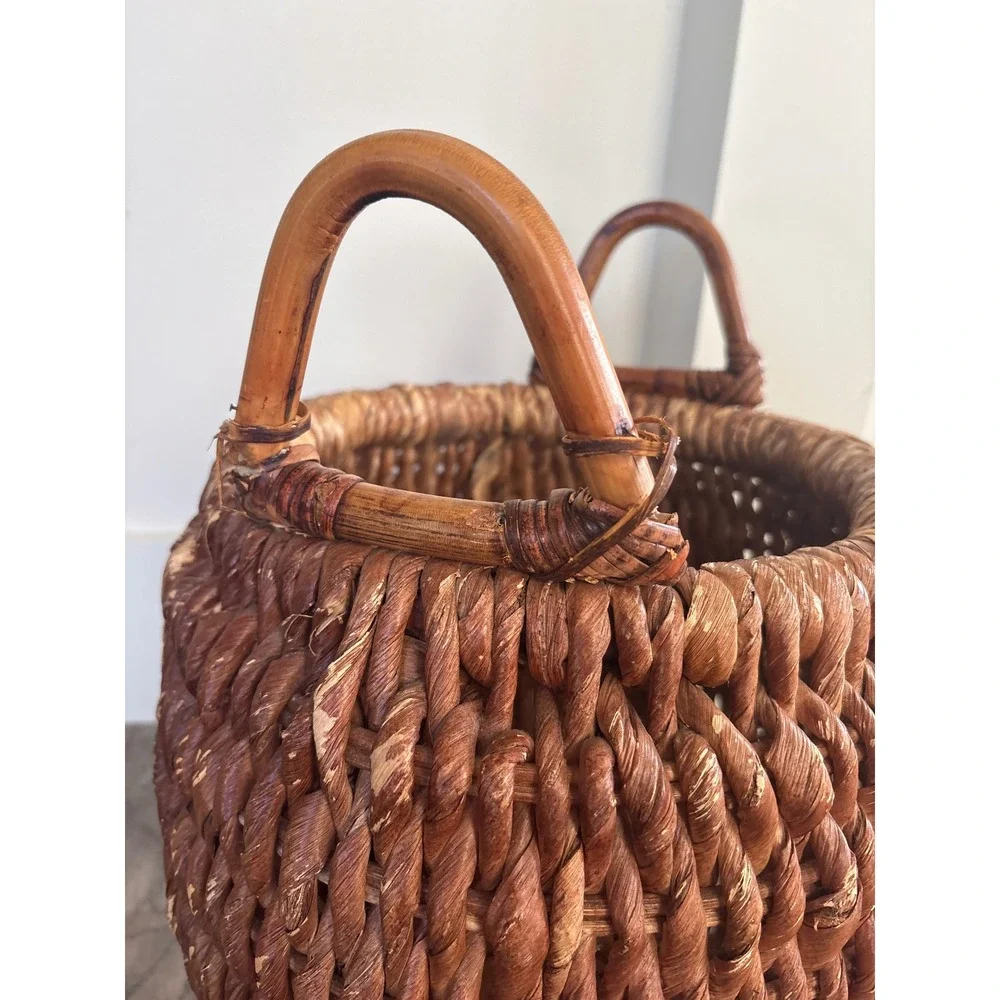 Vintage Hand‎ Woven Wicker Basket Brown Twisted Fiber